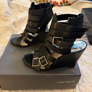 Vince Camuto Black Strappy Buckled Wedge Sandals - NWB SZ 8.5